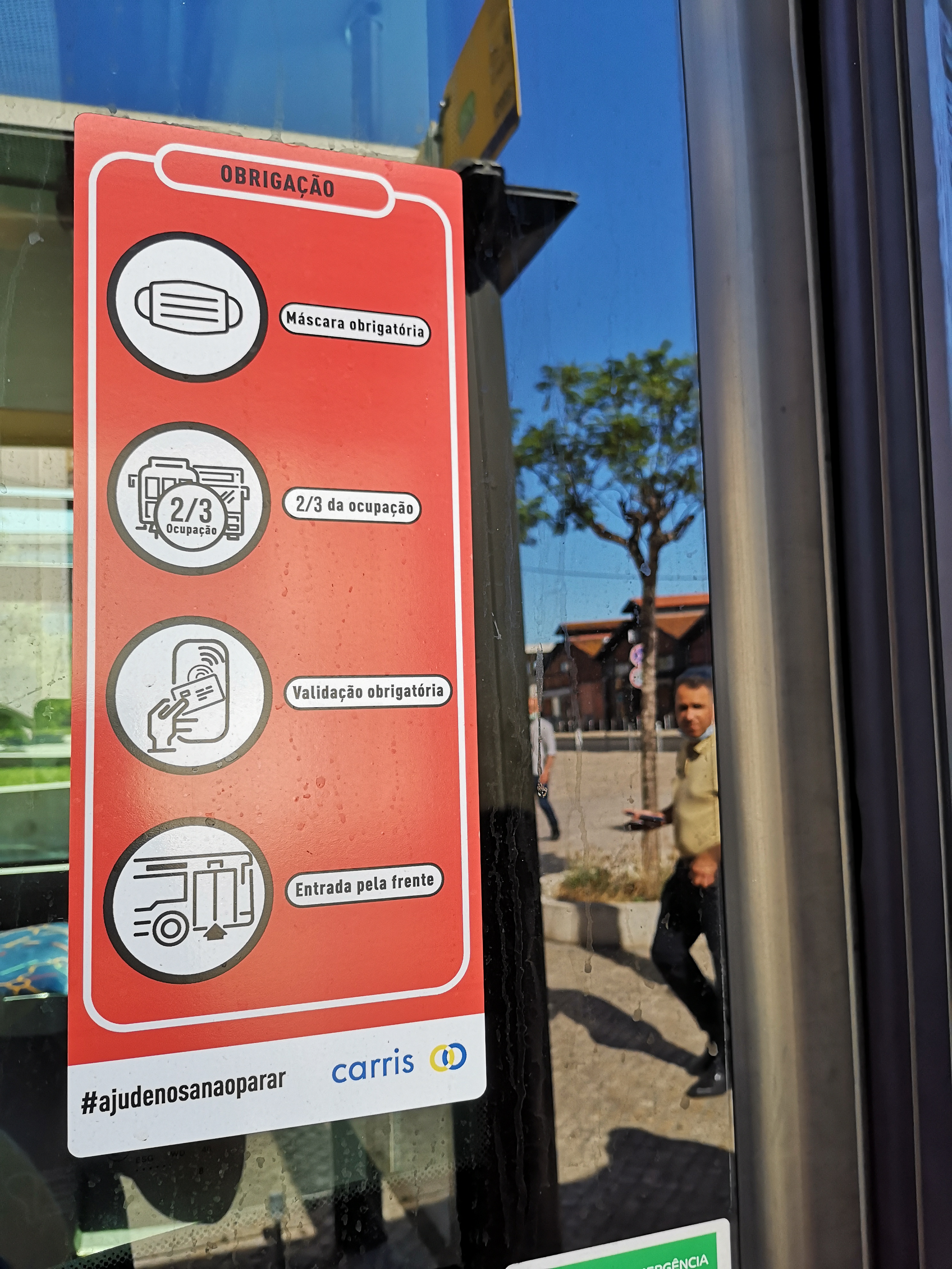 Autocolante regras obrigatórias